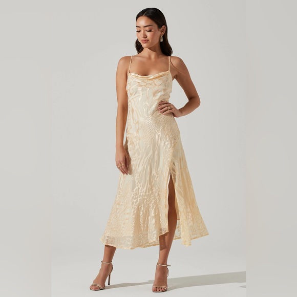 ASTR the Label
Gaia Cowl Neck Midi Dress - Picture 2 of 8